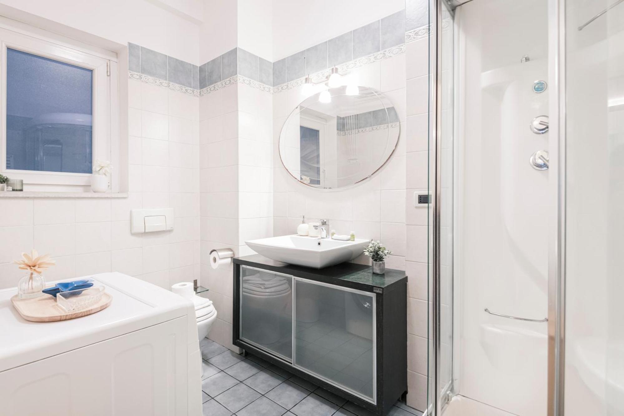 Appartamento Easylife - Pearl With Balcony On Ticinese District *