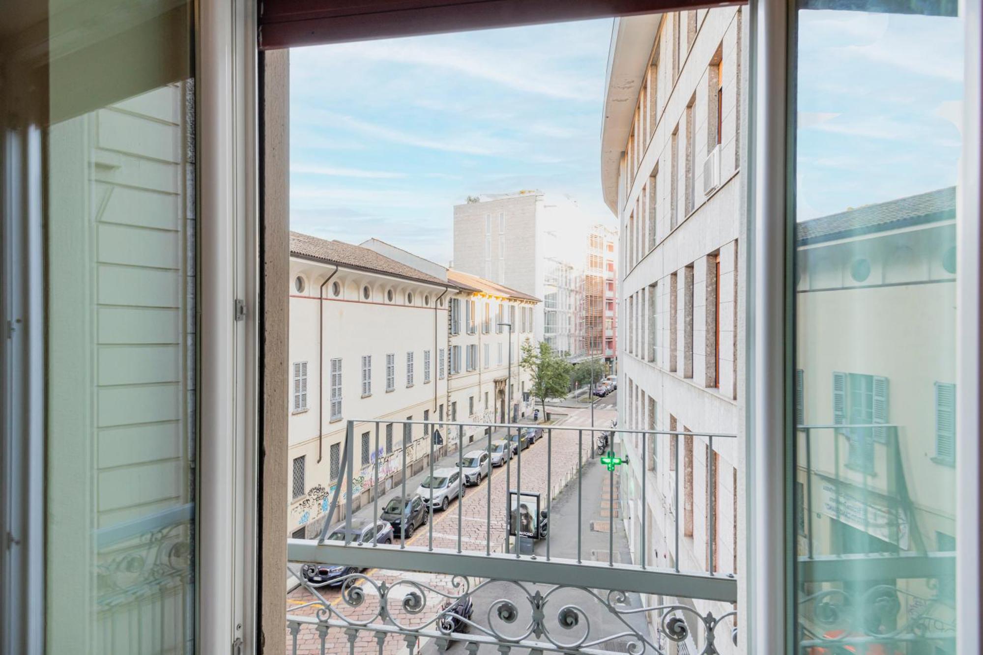 Appartamento Easylife - Pearl With Balcony On Ticinese District Milano